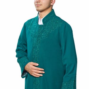 Mirac Green Muslim Long Kurta, Muslim Mens Wear, Embroidered Thobe, Galabiyya, Jubbah Islamic Wear, Judge Collar Plain Robe,  Punto Jubbah