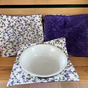 Bowl Cozy - PURPLE FLOWERS - One Fabric Bowl Cozy/Soup Bowl Cozy/Bowl Holder/Gift/Microwaveable/Reversible/Cozies/Quilted