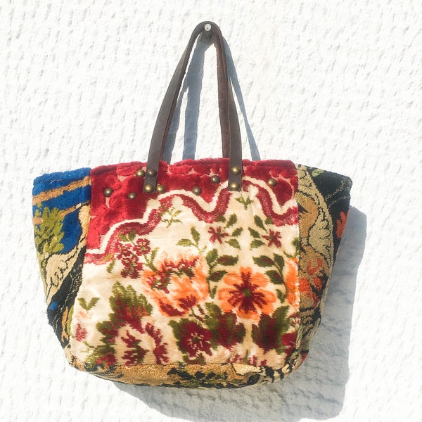 Borsa tote piccola con arazzo/Borsa tote con arazzo vintage riciclata/Arazzo floreale/Borsa tote in tessuto colorato con manici in pelle – Koutaki18