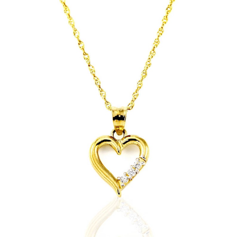 14K Yellow Gold 5 MM Heart Cubic Zirconia Solitaire Bezel Charm Pendant