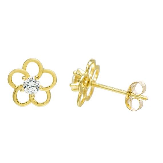Pair of Prong Set 5 CZ Flower Earrings Pair of Prong Set 5 CZ Flower Earrings