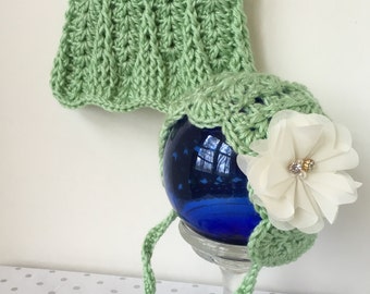 Crochet Baby Outfit: Newborn Bonnet and Skirt Set