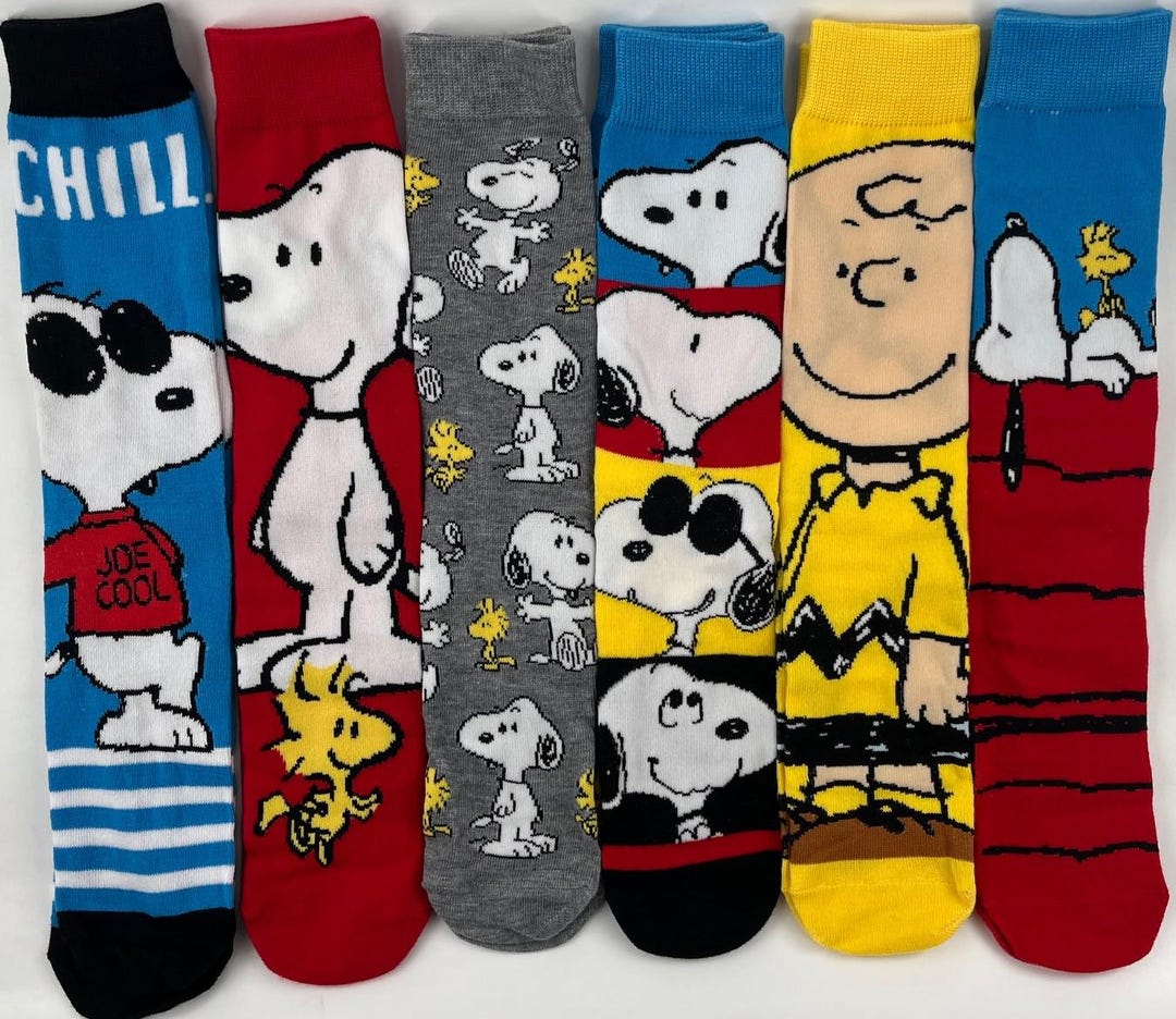Peanuts - Snoopy and Friends Casual Crew Socks - Etsy