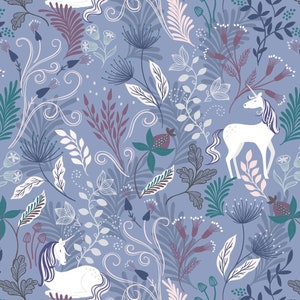 LEWIS & IRENE - Incantato - Unicorno su blu fumo con argento metallizzato A543.2 Tessuto trapuntato patchwork 100% cotone per mezzo metro (0,5 m)