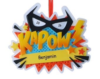 Adornos de superhéroes personalizados - Adornos navideños de superhéroes, Adornos de superhéroes - Kapow - Personalización gratuita con caja de regalo