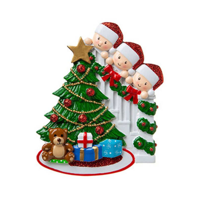 Personalized Peeking Family of 3 Family Gift,Bannisrer Family Family Ornament with Name Custom Family Ornament Family Christmas Ornament