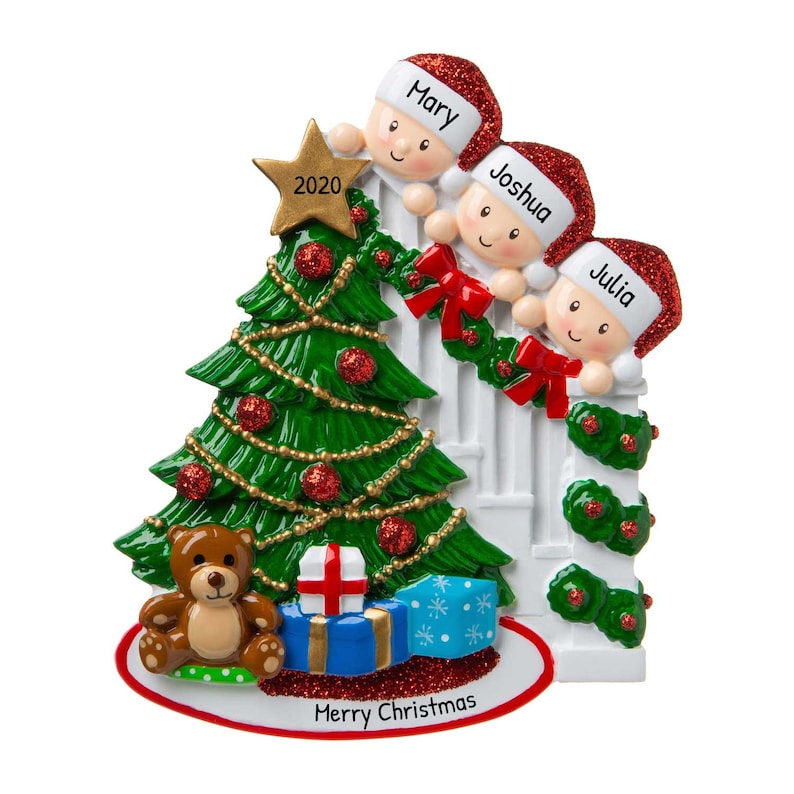 Personalized Peeking Family of 3 Family Gift,Bannisrer Family Family Ornament with Name Custom Family Ornament Family Christmas Ornament
