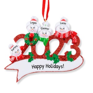 Gepersonaliseerd familieornament 2023 - 2023 sneeuwpop kerstversiering 2023 familie van 4 sneeuwpopornament - gratis personalisatie met geschenkdoos