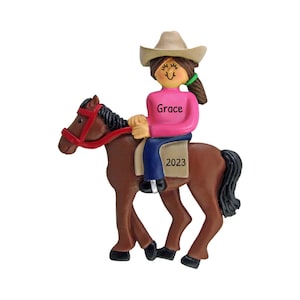 Ornamento personalizzato per equitazione - Ornamenti natalizi equestri, Ornamento per cavallo - Donna bruna - Personalizzazione gratuita