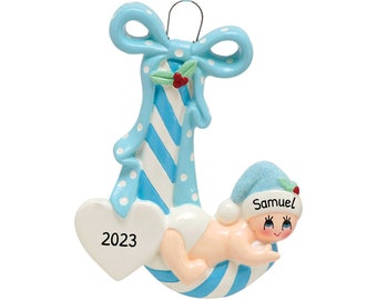 Personalisierte Babys Erste Weihnachtsverzierung 2023 - Baby Junge Zuckerstange Weihnachtsverzierung Blau - Kostenlose Anpassung mit Geschenkbox