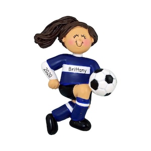 Brünett Mädchen Fußball Ornament mit Ball - Frauen Fußball Ornament - Fußballspieler Geschenk
