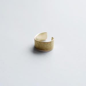 Ear Cuff Solid 9ct Yellow Gold Brushed Plain 4mm