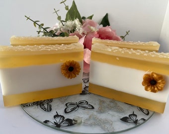 Gorgeous Handmade Artisan Soap Slice/Soap Loaf - Triple Butter - Milk & Honey - VEGAN - Not tested on animals