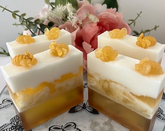 Gorgeous Handmade Artisan Soap Slice/Soap Loaf - Triple Butter - Milk & Honey - VEGAN - Not tested on animals