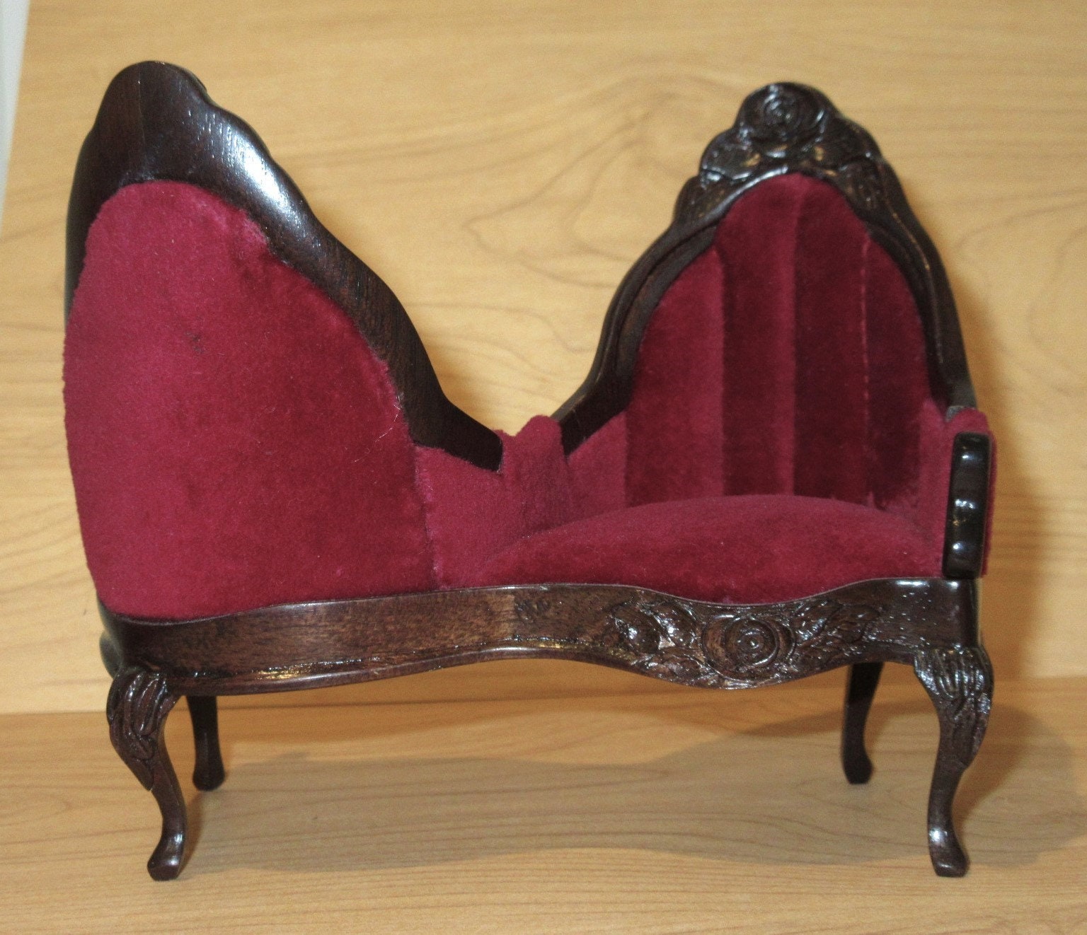 Sonia Messer Victorian Dollhouse Red Velvet Tete-a-Tete Sofa Chair