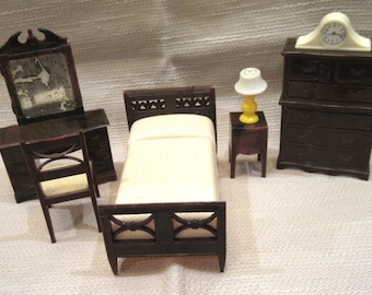 Renwal Dollhouse Bedroom Furniture - Bed, Vanity, Chair, Nightstand, Lamp, Dresser, Clock