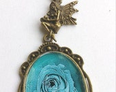 Legendäre Artus Märchen-Kette, die Fee Viviane und die blaue Rose Avallon