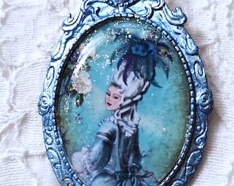 Baroque Marie Antoinette necklace, the Queen of Versailles dressed in nattier blue, baroque rococo gift for Mother's Day