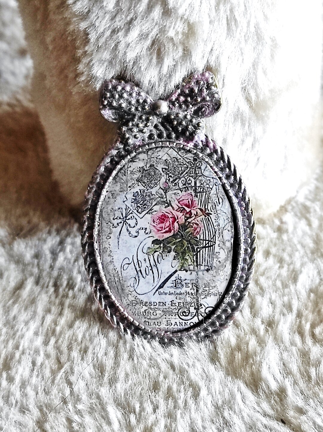 Broche Réminiscence Paris - Motif Passementerie, Strass, Verre - Occasion