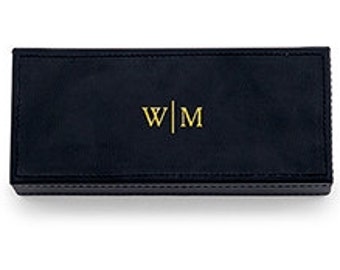 Personnalisé en cuir Vegan noir bijoux boîte - monogramme en relief bijoux boîte - cadeau de mariage - cadeau personnalisé - boîte à bijoux noir