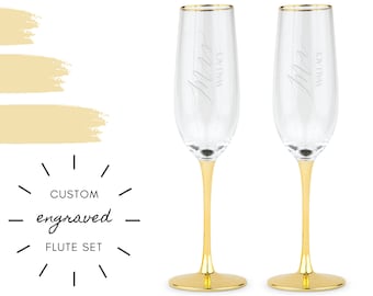 Personalized Mr & Mrs Champagne Flutes - Wedding Champagne Flute - Engraved Wedding Toasting Glasses for Bride and Groom - Champagne Glasses