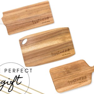 Tabla de cortar de madera con texto personalizado: perfecta para cumpleaños, Navidad, inauguración de la casa y más. Regalos personalizados para ella: Día de la Madre