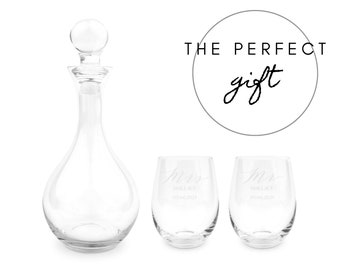Personalized Wine Decanter Gift Set - Mr and Mrs - Engraved Couples Wine Decanter - Custom Wedding Wine Glasses with Carafe - Unique Gift