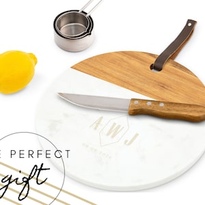 Custom Charcuterie Board - Personalized Monogram Cutting Board - Monogram Cheese Board - Housewarming Gift - Wedding Gift for The Couple