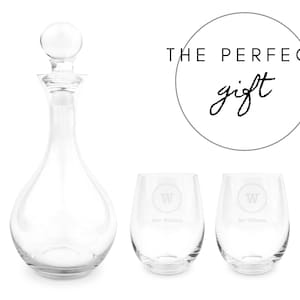 Customized Wine Carafe Set - Wine Glasses with Decanter  - Custom Circle Initial Wine Decanter Set - Unique Wedding Gift - Housewarming Gift