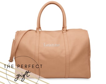 Sac de week-end en similicuir personnalisé - sac de sport beige - sac en cuir végétalien - cadeau personnalisé - cadeau pour elle - son anniversaire - fête des mères