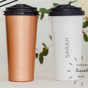 Personalisierter Name Reisebecher - Isolierter benutzerdefinierter Reisebecher mit Deckel - 17 Unzen zum Mitnehmen Becher in Weiß oder Roségold - Geschenk für Mama - Geschenk für Sie