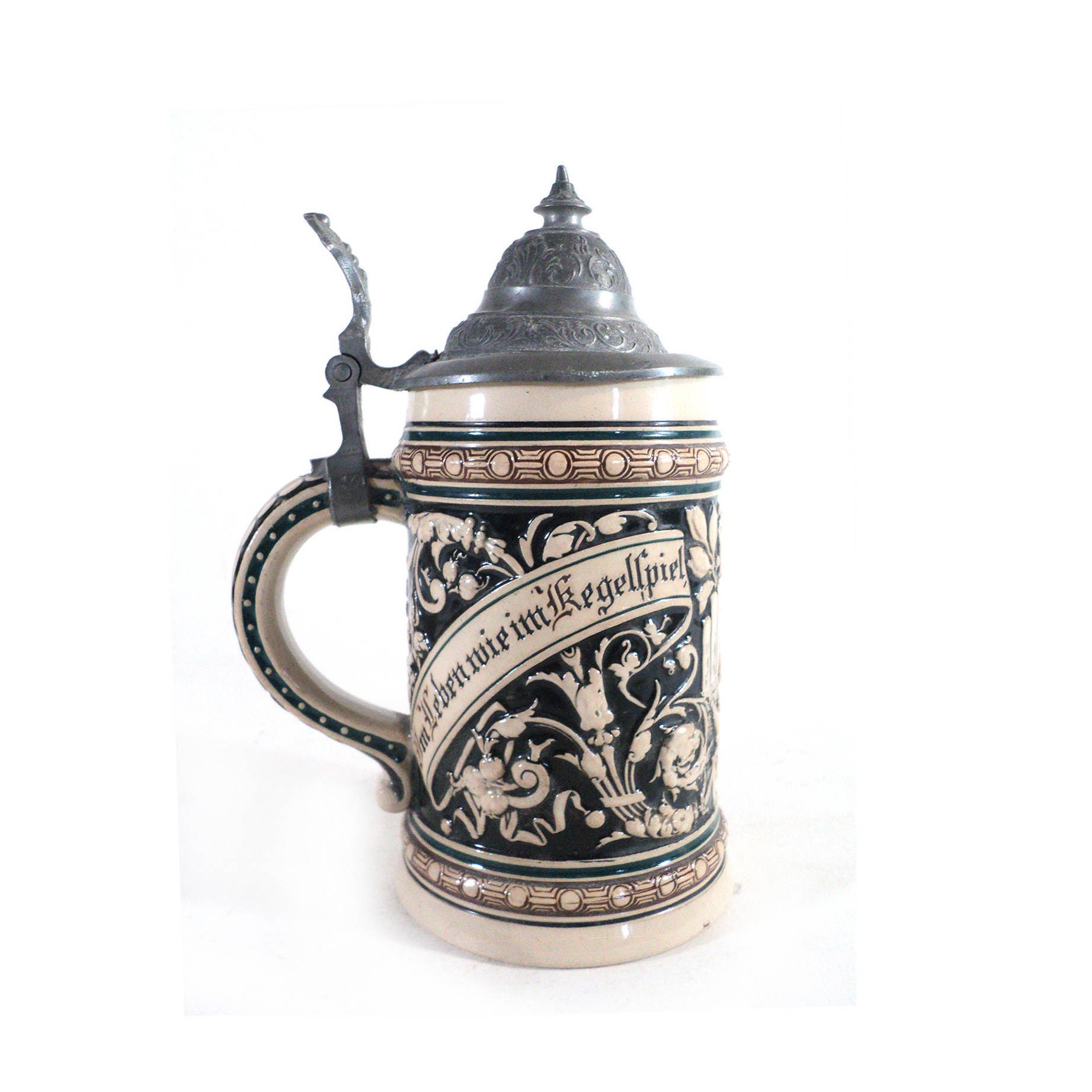 Chope à Bière 1/2 Litre Allemande en Porcelaine Barbotine et Couvercle Etain, Im Leben Wie Kegelspie