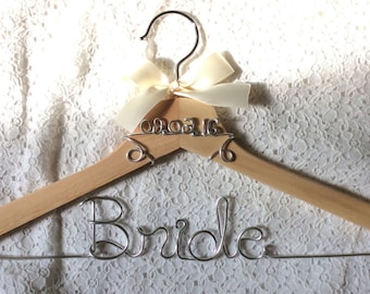 wedding dress hanger,wire date hanger,wedding hanger,Personalized Hangers,Custom hanger,wire name hanger,Bridesmaids hangers,bride hanger