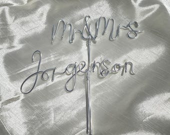 Personalized Mr and Mrs Wire Cake Topper: Wedding Decoration