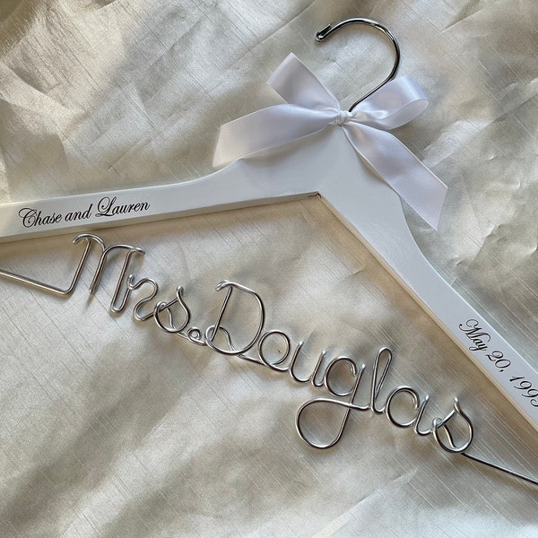 Bride dress hanger,Personalized Hanger,Bride hanger,Wedding Hanger,Bridesmaid hangers,Wedding Dress hanger,bridesmaid gifts,Bridal gift