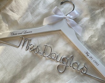 wedding hanger,wedding hanger for bride,bridal hanger,bridal dress hanger,bride gift,wedding hanger,Personalized Hanger,Bride hanger