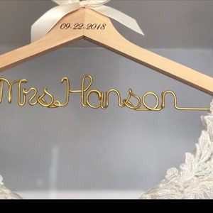 Wedding Hanger,Bride Hanger,Bridesmaid Hanger,Bridal Dress hanger,Personalized Hanger,Gold Name Hanger,Custom Hanger,bride gift,Wedding gift
