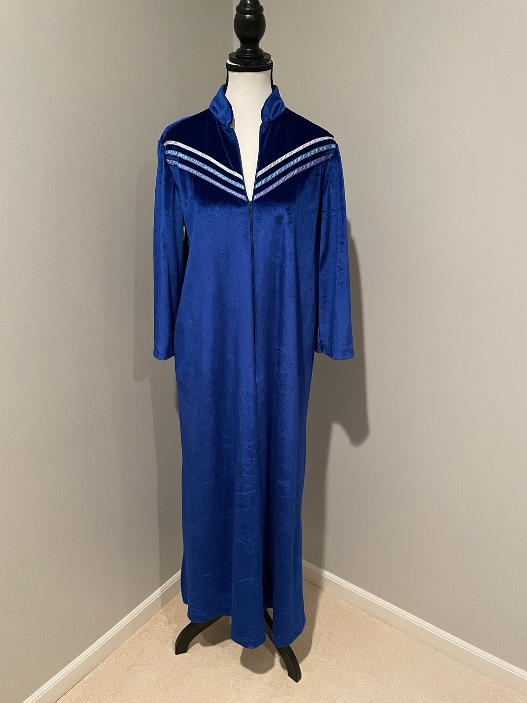 Vintage Blue Robe/housecoat - Etsy