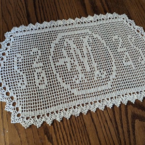 Tapete de crochet personalizado con monograma para regalo de recuerdo de boda con encaje