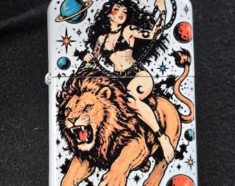 Traditional Style Tiger Pin up Flip Top Lighter