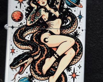 Traditional Style Snake Pin up Flip Top Lighter