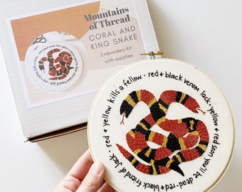 Embroidery Kit - Coral Snake Embroidery Kit - Embroidery Pattern - 6 Inch -  Snake Embroidery Kit - Snake Art