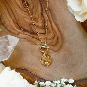 Starry Skies Gold Necklace 14k Gold Filled Bone Chain Toggle Clasp Star Pendant Necklace image 1