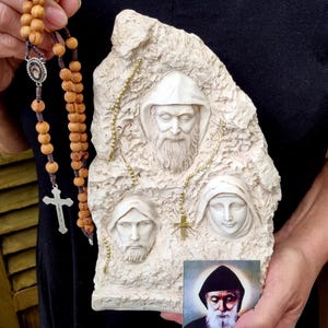 St. Charbel-beeld' 25 cm handgemaakt en olijfhout St. Charbel-pictogram rozenkransketting+iconenkaart