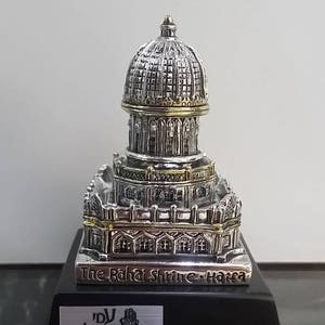 SILVER Baha'i shrine of the "Bab"  Haifa Baha'i gardens silver coated model on wooden stand 8 cm high , made in Haifa, Bahai gift