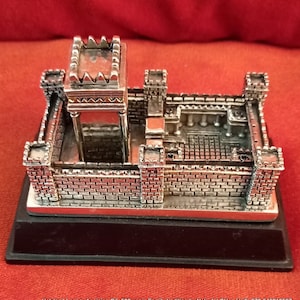 Silver coated Jerusalem Holy Second Temple Replica &quot;Biet Hamikdash&quot; Handmade Structure Israel  fine Art Judaica Gift  5 inches base