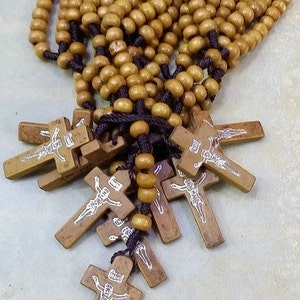 Rozenkrans-lot Holyland dozijn authentieke houten rozenkransen uit Jeruzalem