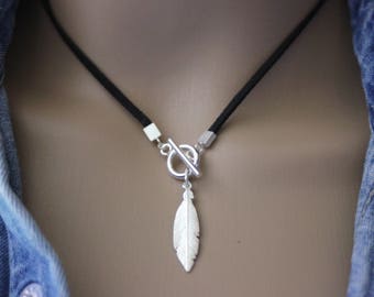 Collier en suédine noire et argent massif pendentif plume style ethnique