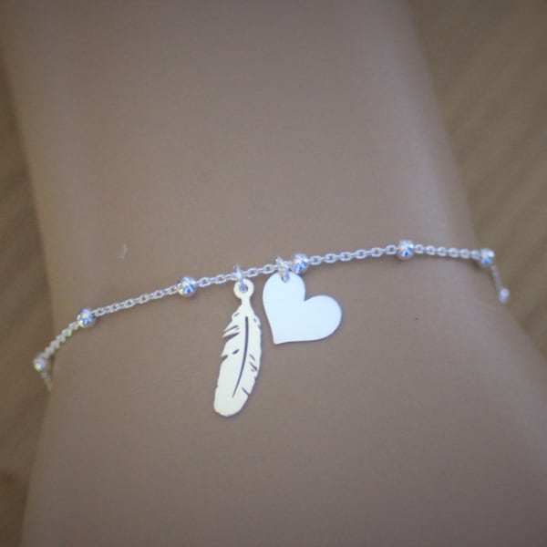 Bracelet minimaliste en argent massif chaine boules avec breloques plume et coeur