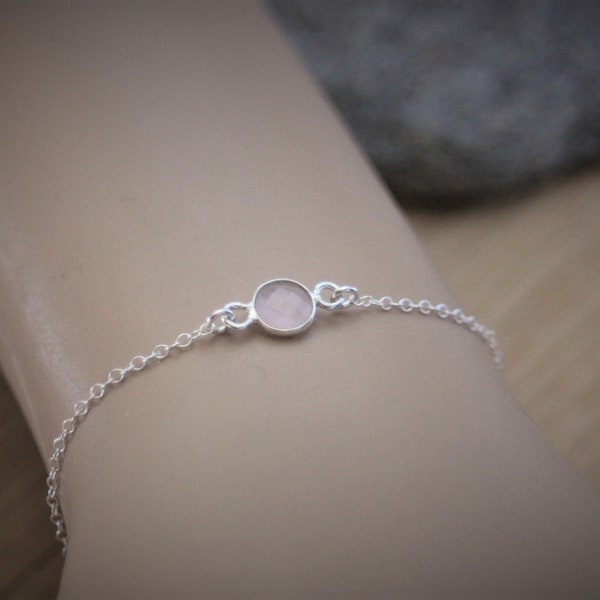 Sterling silver minimalist bracelet with round pink quartz stone